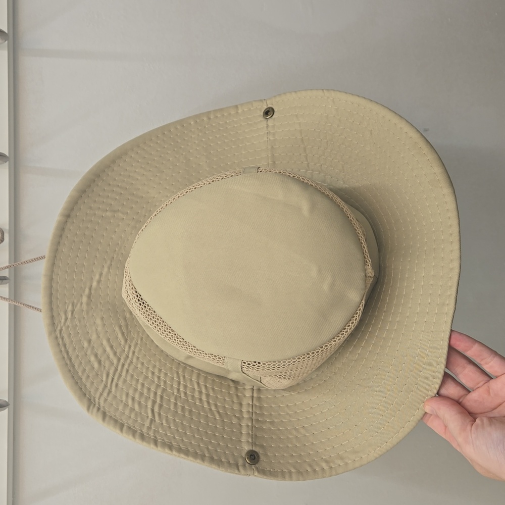 NWOT Wide Brim Shade Hat Kakhi